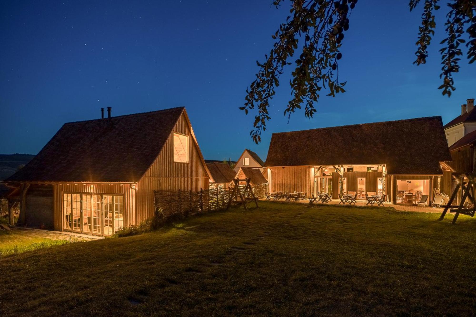 Mesendorf Gasthaus エクステリア 写真