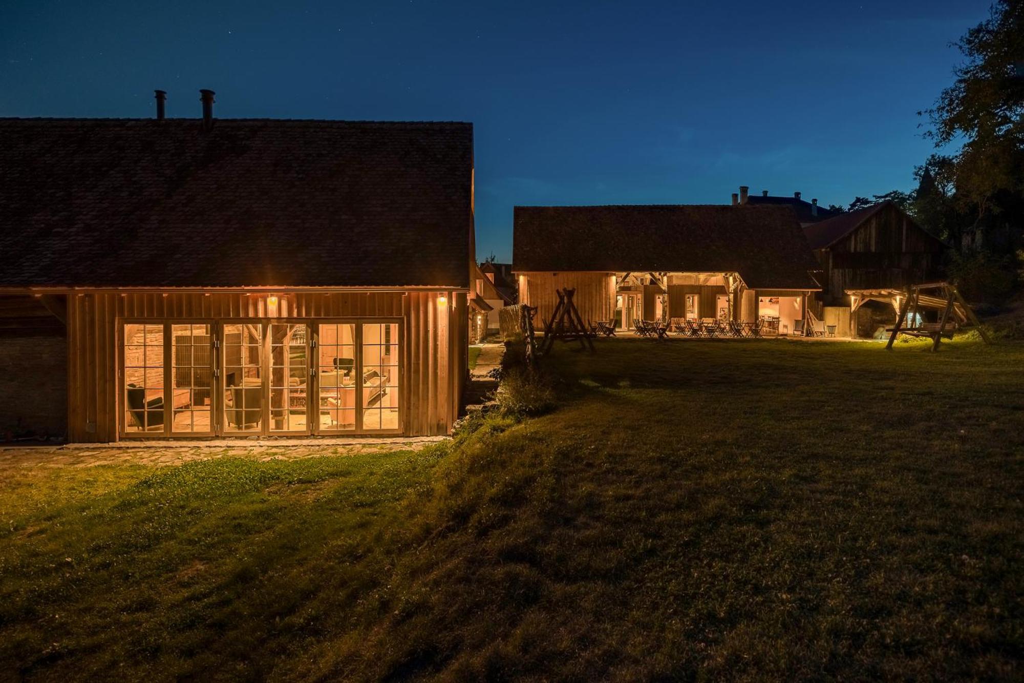 Mesendorf Gasthaus エクステリア 写真