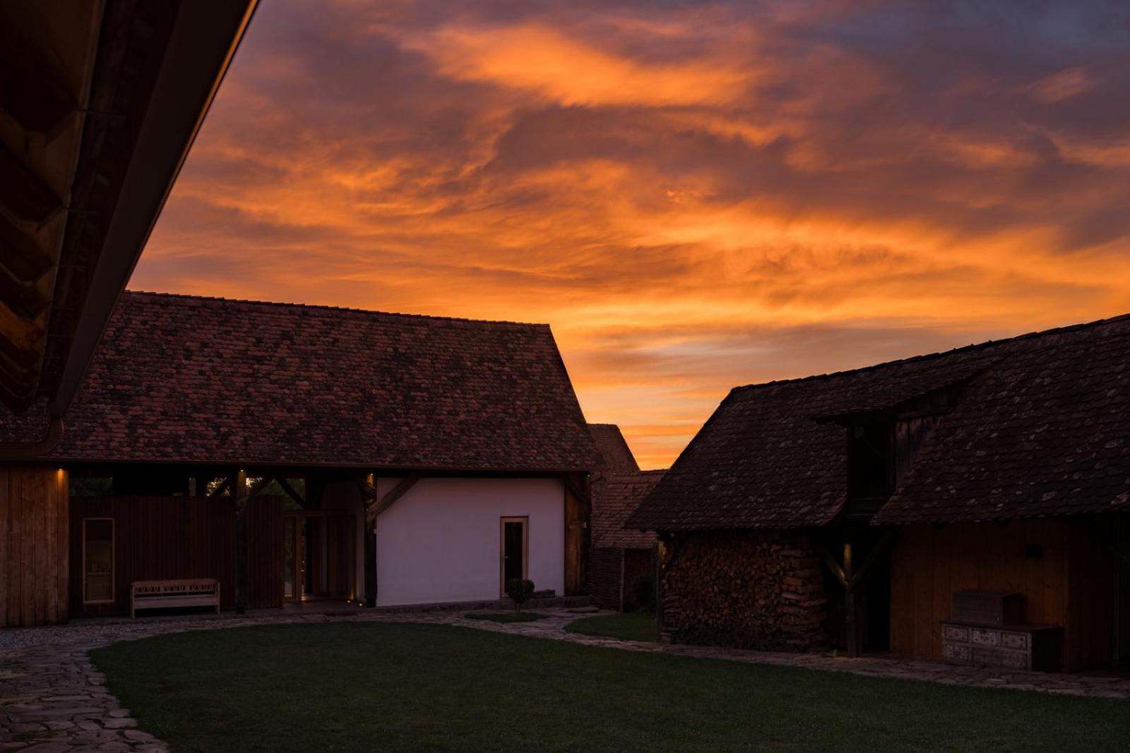 Mesendorf Gasthaus エクステリア 写真