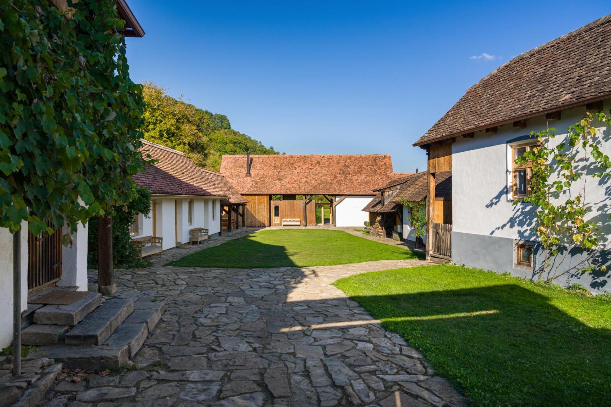 Mesendorf Gasthaus エクステリア 写真